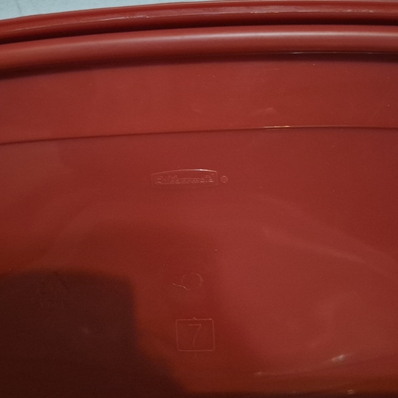 Rubbermaid Servin Saver 20 Deviled Egg Keeper Storage Container with Red Lid - Picture 3 of 4